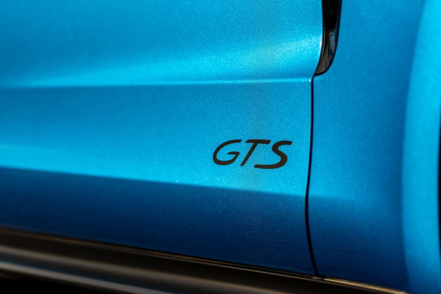 Детали экстерьера Porsche Panamera GTS (971) 2019 года  (NA) (фото 8 из 40)